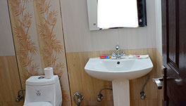 Abodes Guest House - Basic Room Toilet