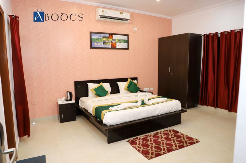 Abodes Guest House - Super Deluxe Room-2